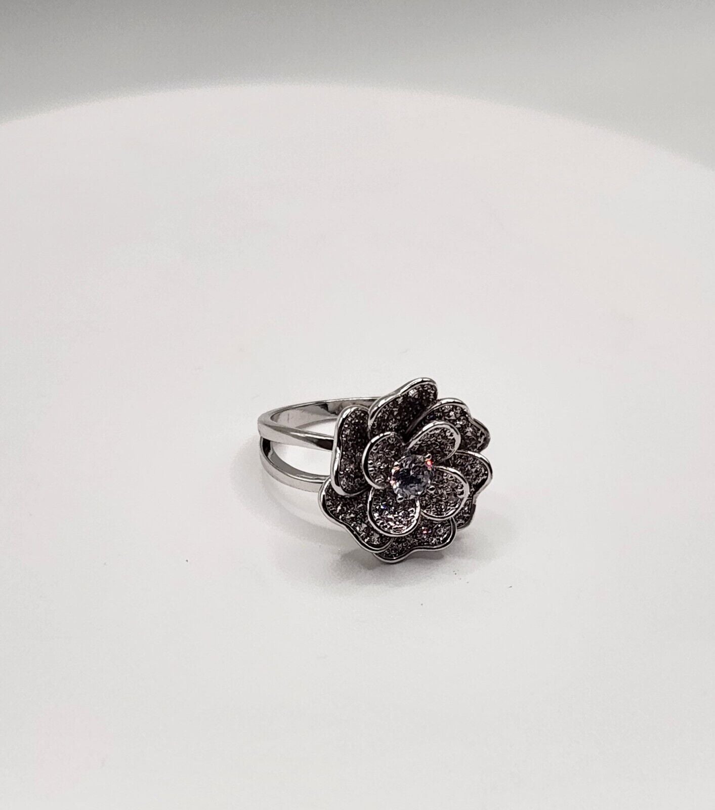 Rhinestone Flower Ring Size 7
